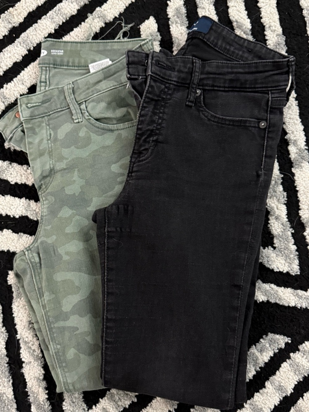 GAP & Old Navy women’s skinny Jeans - Black & Olive Camo